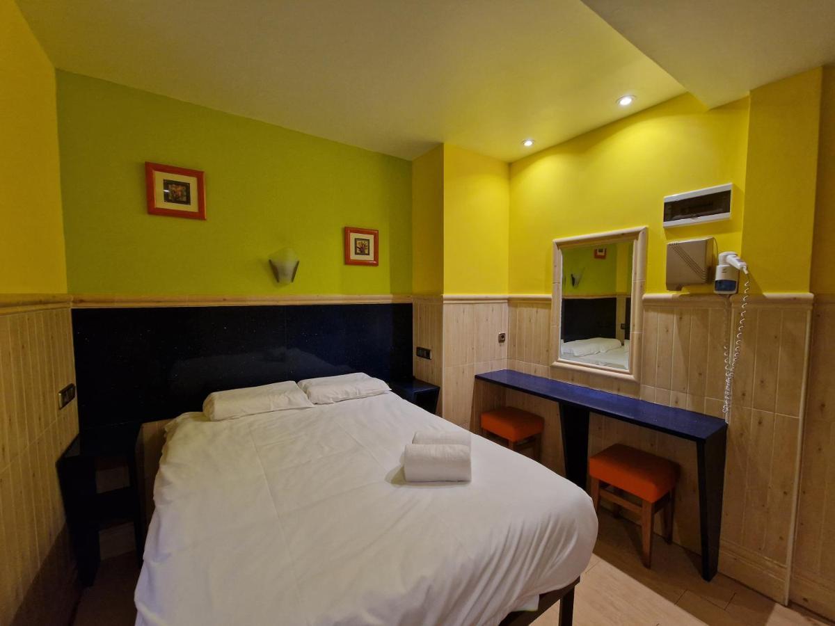 Pension Izar Bat Guesthouse San Sebastian Buitenkant foto
