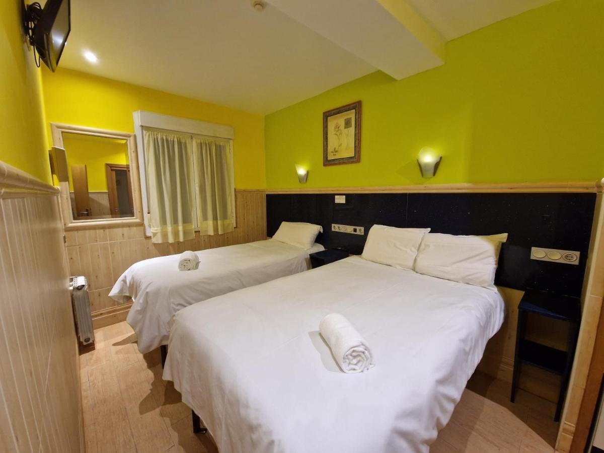 Pension Izar Bat Guesthouse San Sebastian Buitenkant foto
