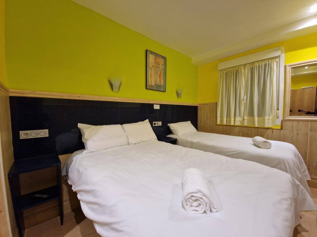 Pension Izar Bat Guesthouse San Sebastian Buitenkant foto