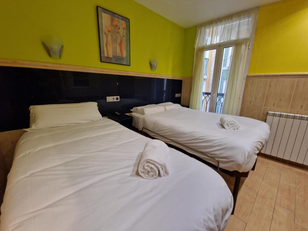 Pension Izar Bat Guesthouse San Sebastian Buitenkant foto