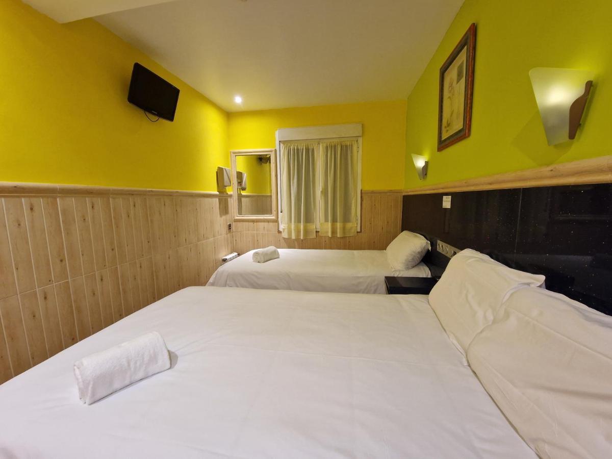 Pension Izar Bat Guesthouse San Sebastian Buitenkant foto